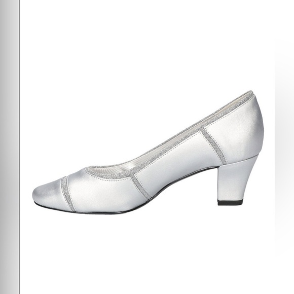 Easy Street Women's Datia Pump - Picture 6 of 14